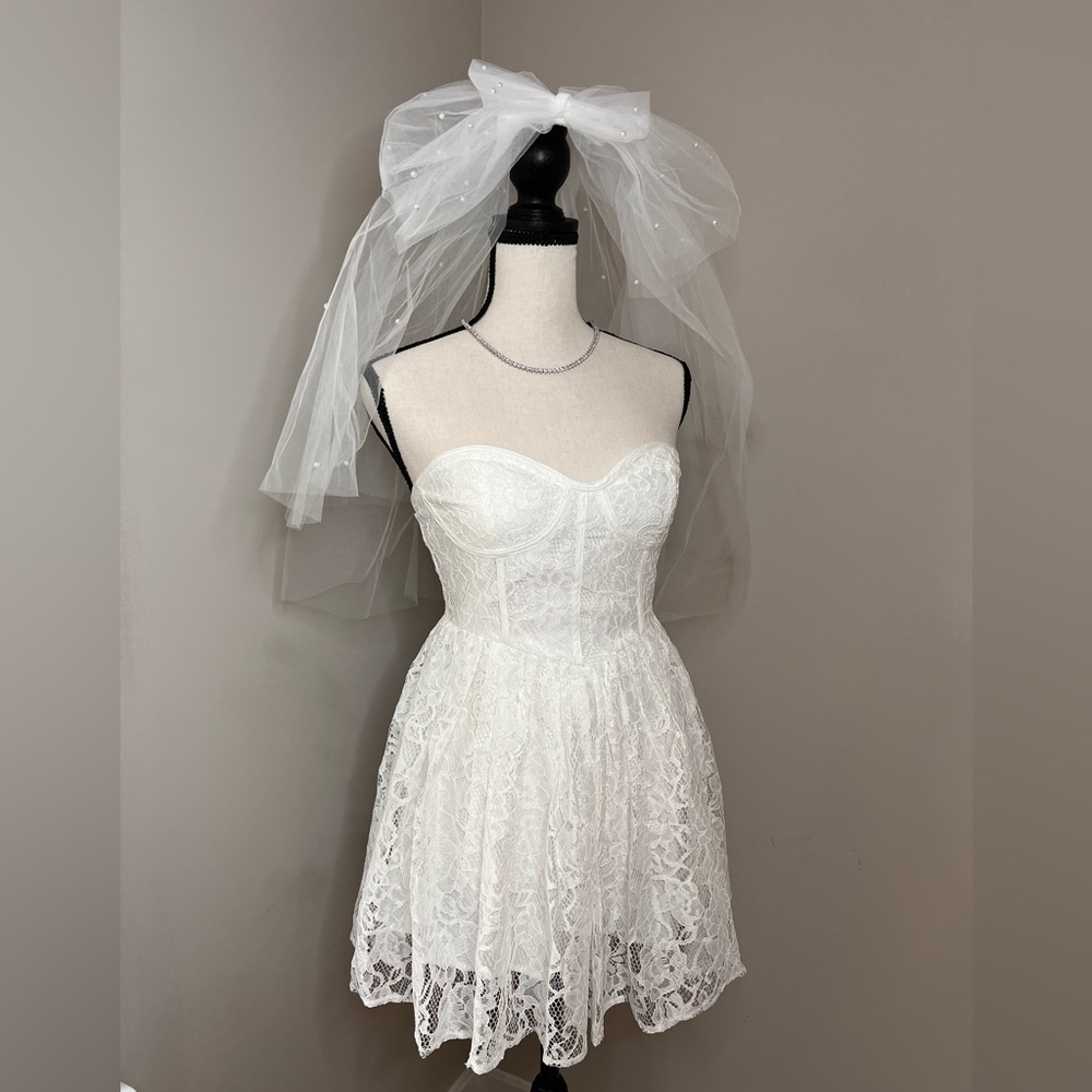 12th Tribe Giuliana White Lace Romper, White, XS